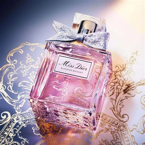 Cofanetto Miss Dior Blooming Bouquet Eau de .